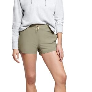 Bass Outdoor Army Green Shorts Size M